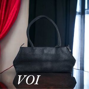 VOI l Double-handle l Pebbled Leather Shoulder Bag, Purse l Magnetic Closure